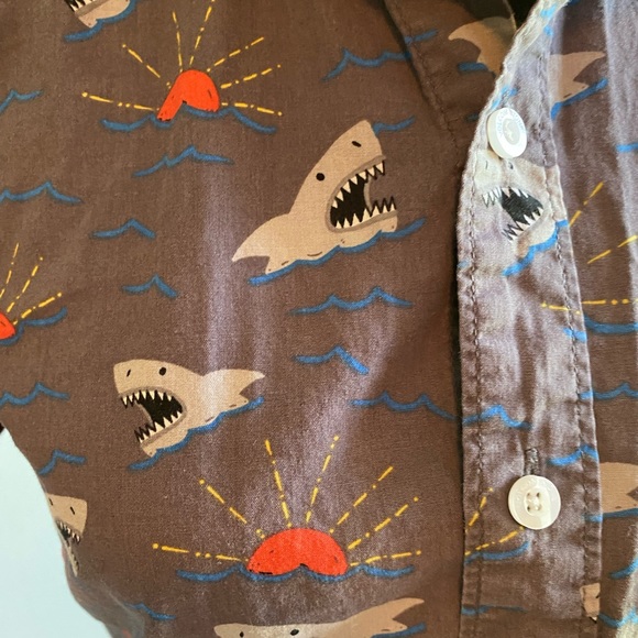 Volcom shark shirt - Picture 5 of 5